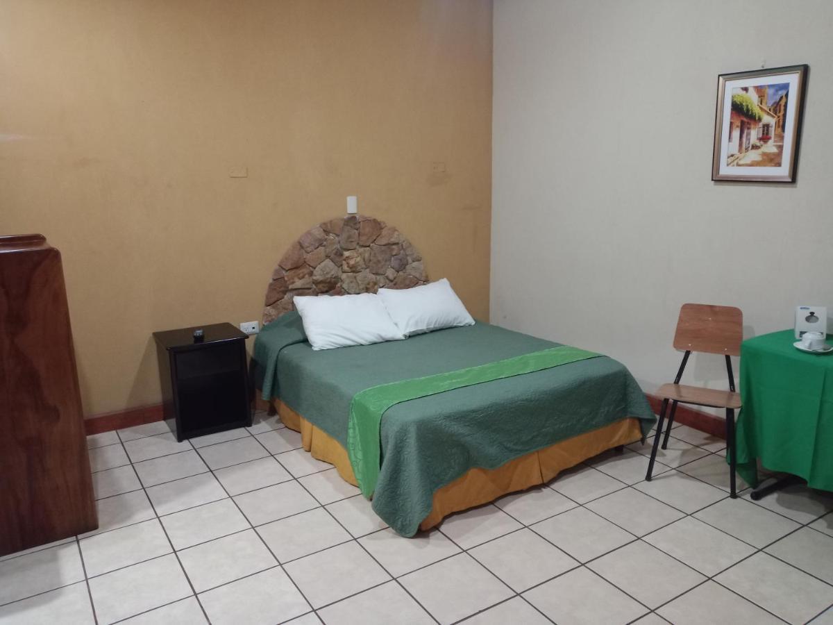 Hotel Cibeles Resort Heredia Exterior photo